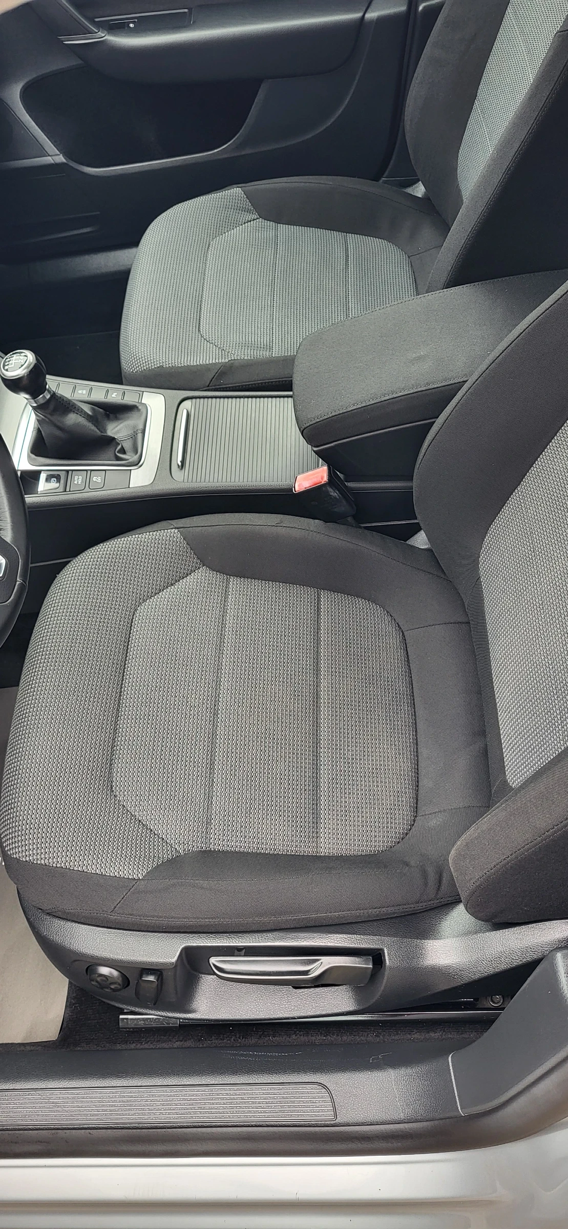 VW Passat B7  2.0 TDI  | Mobile.bg   11