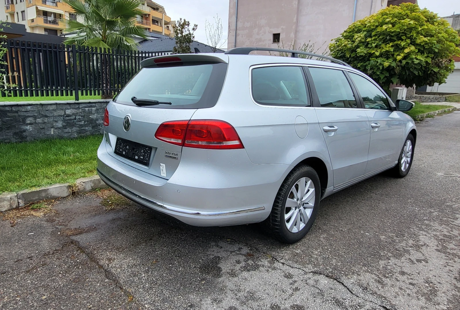 VW Passat B7  2.0 TDI  - изображение 4