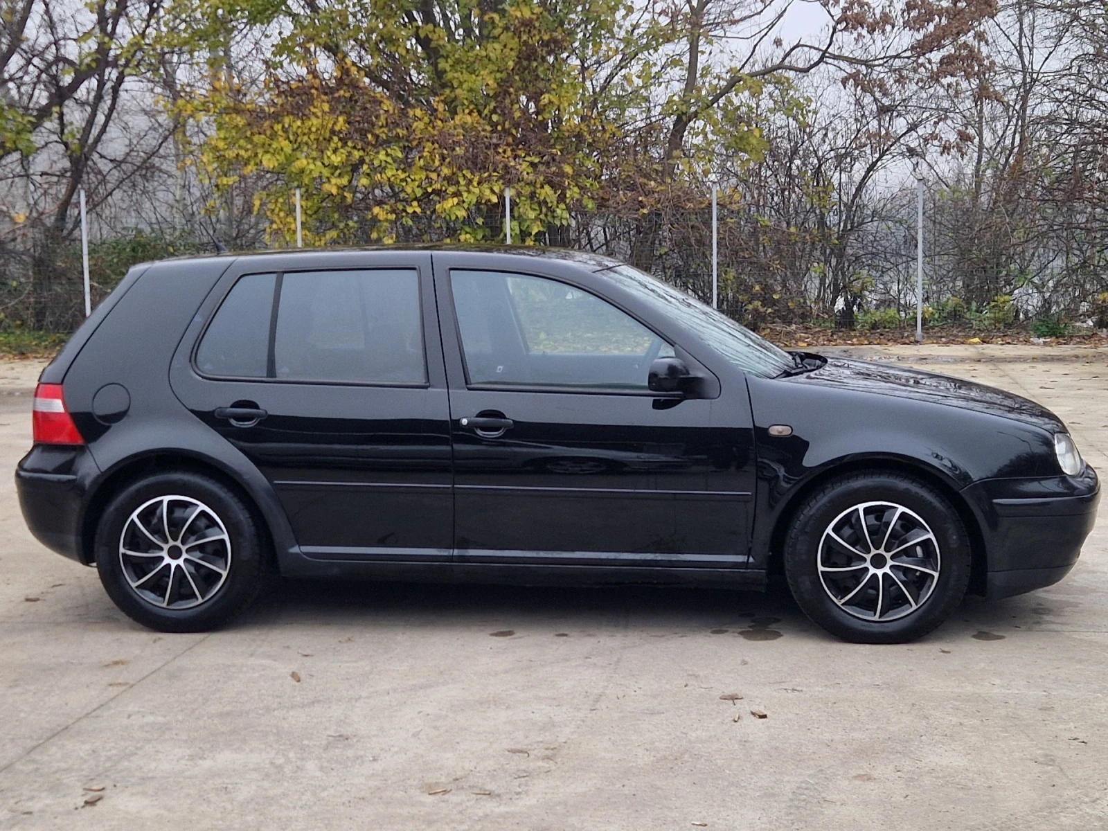 VW Golf 1.9TDI 101�.�. | Mobile.bg � ����������� 7