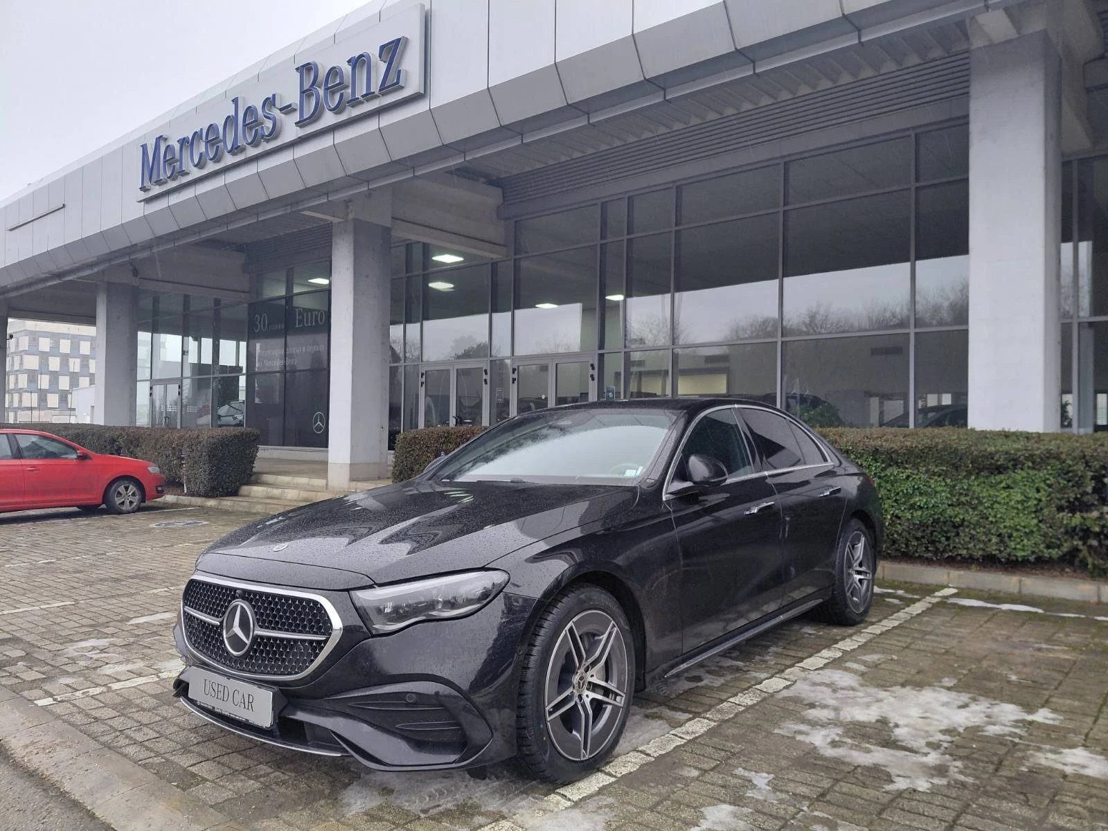 Mercedes-Benz E 300 E 300e 4MATIC - изображение 2