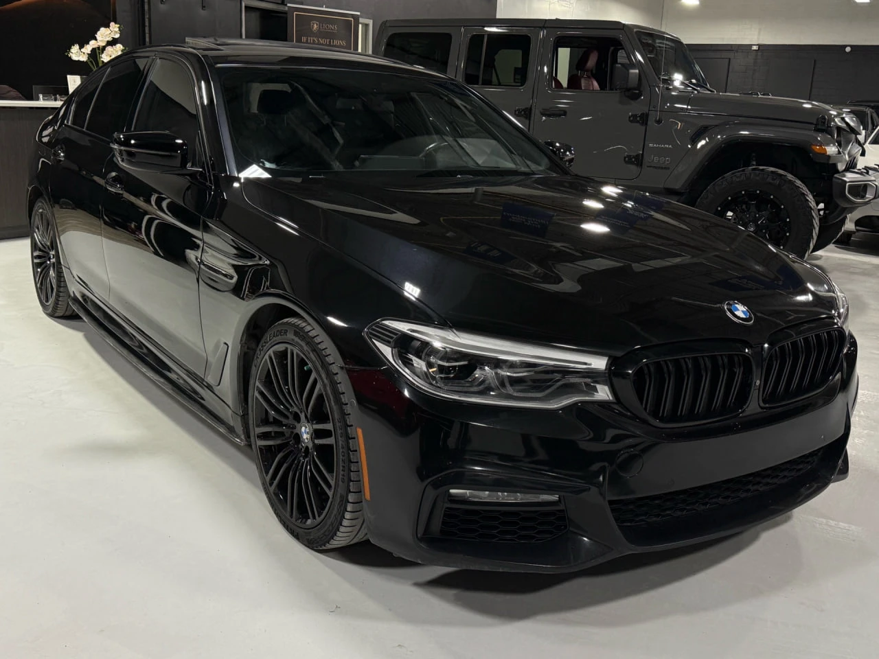 BMW 540 * АВТО КРЕДИТ* ЦЕНА ДО БГ * Сервизна история *  - изображение 2