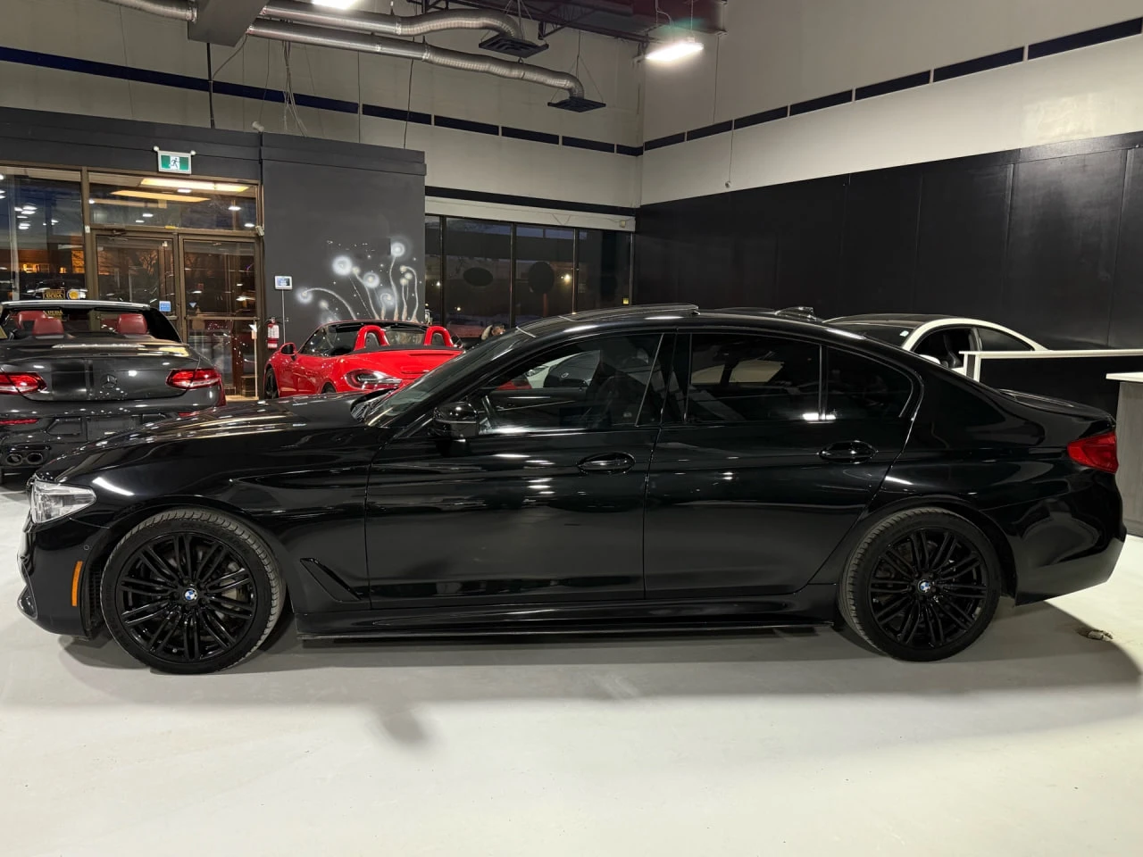 BMW 540 * АВТО КРЕДИТ* ЦЕНА ДО БГ * Сервизна история *  - изображение 6