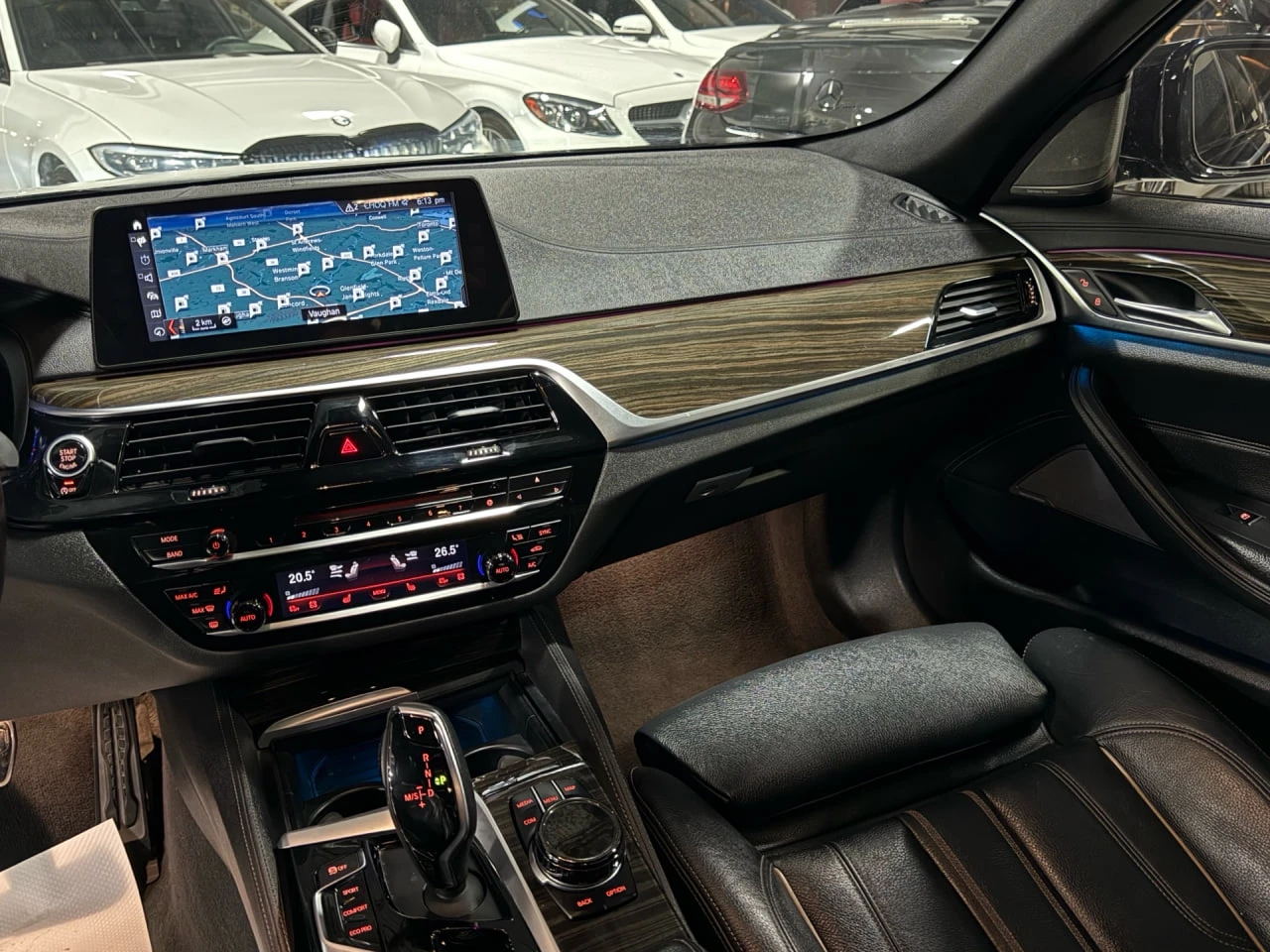 BMW 540 * АВТО КРЕДИТ* ЦЕНА ДО БГ * Сервизна история *  - изображение 9