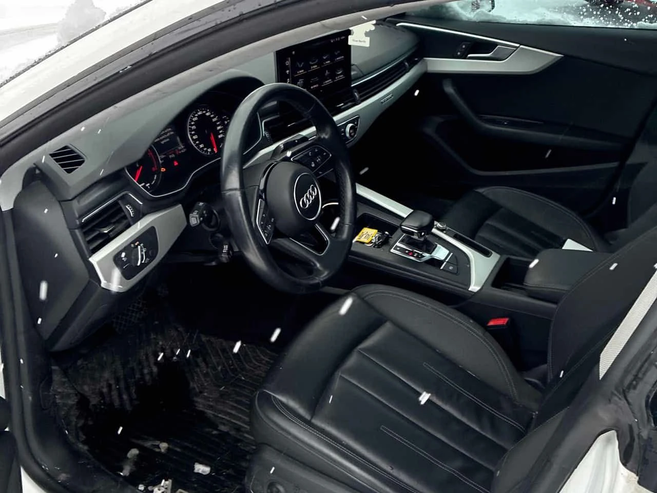 Audi A5 * Komfort * CARFAX * КАМЕРА * ПОДГРЕВИ, снимка 14 - Автомобили и джипове - 53721293