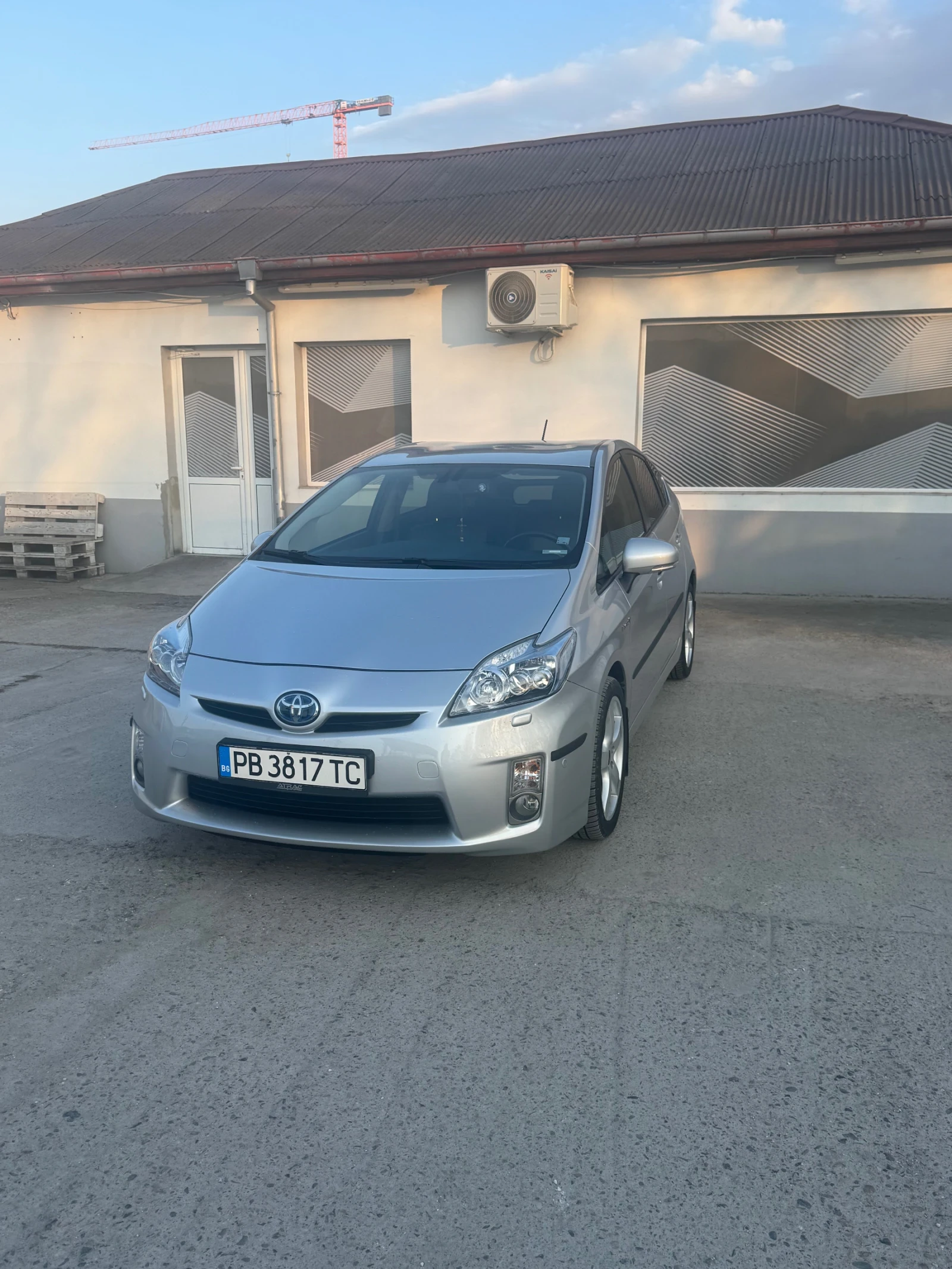 Toyota Prius 1, 8 HYBRID