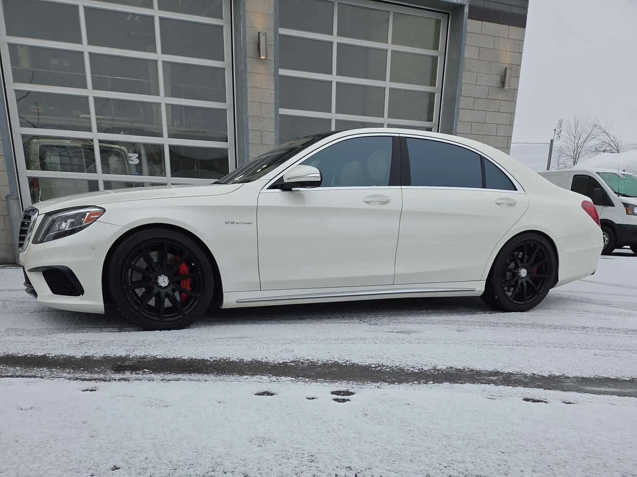Mercedes-Benz S 63 * AMG * ПАНО* ПОДГРЕВ* KEYLESS* , снимка 2 - Автомобили и джипове - 53934788