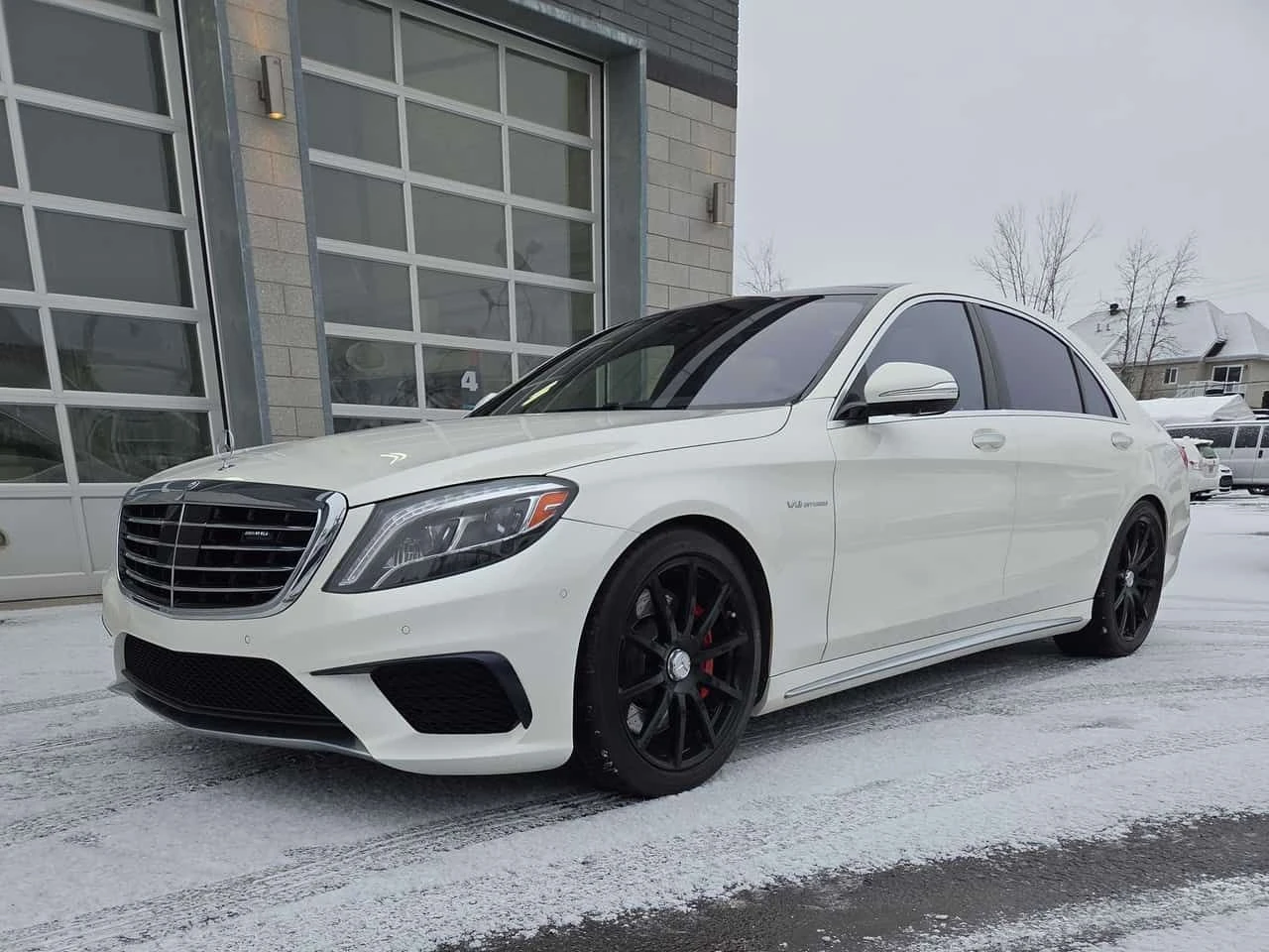 Mercedes-Benz S 63 * AMG * ПАНО* ПОДГРЕВ* KEYLESS* 