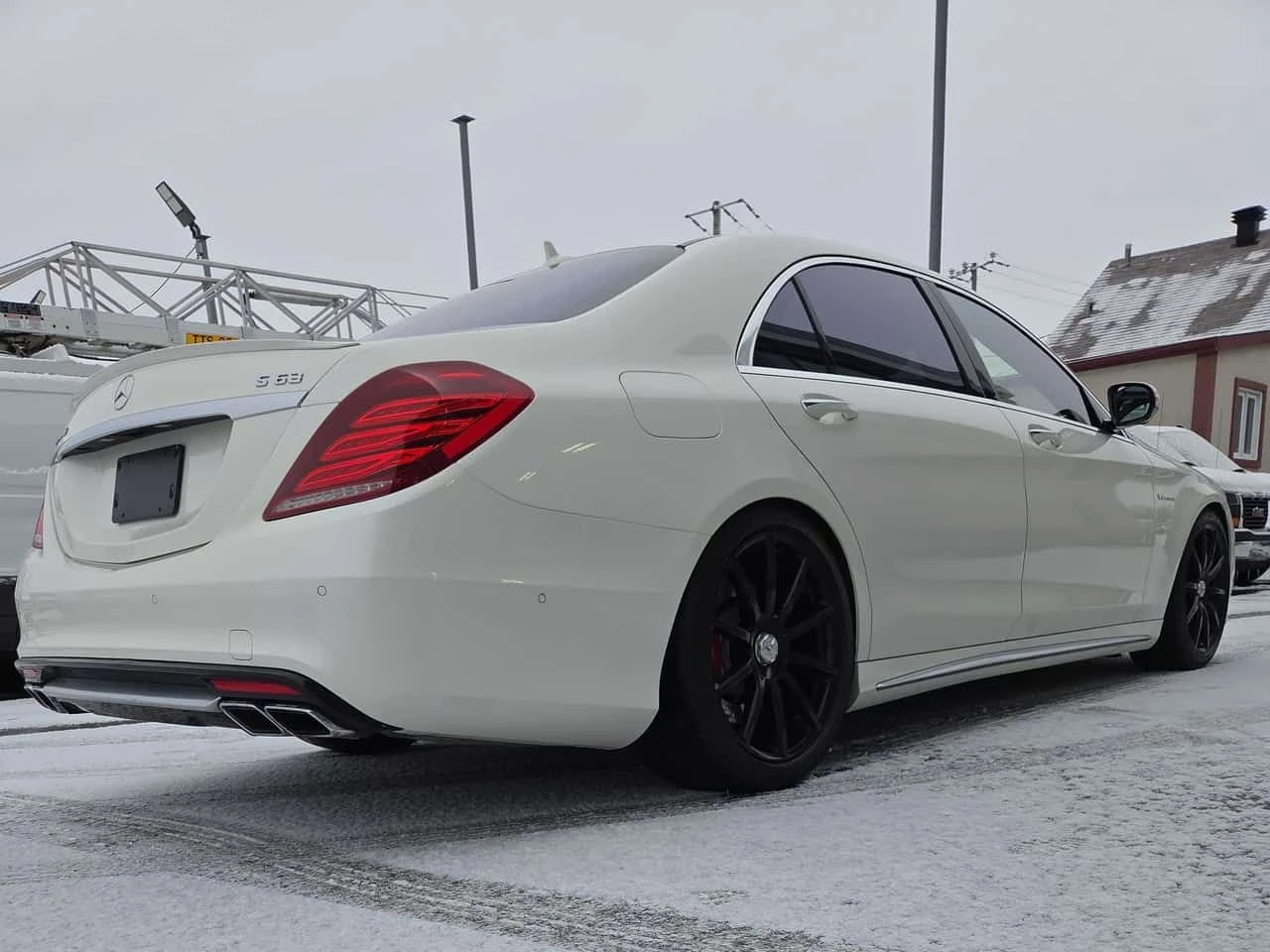 Mercedes-Benz S 63 * AMG * ПАНО* ПОДГРЕВ* KEYLESS* , снимка 13 - Автомобили и джипове - 53934788