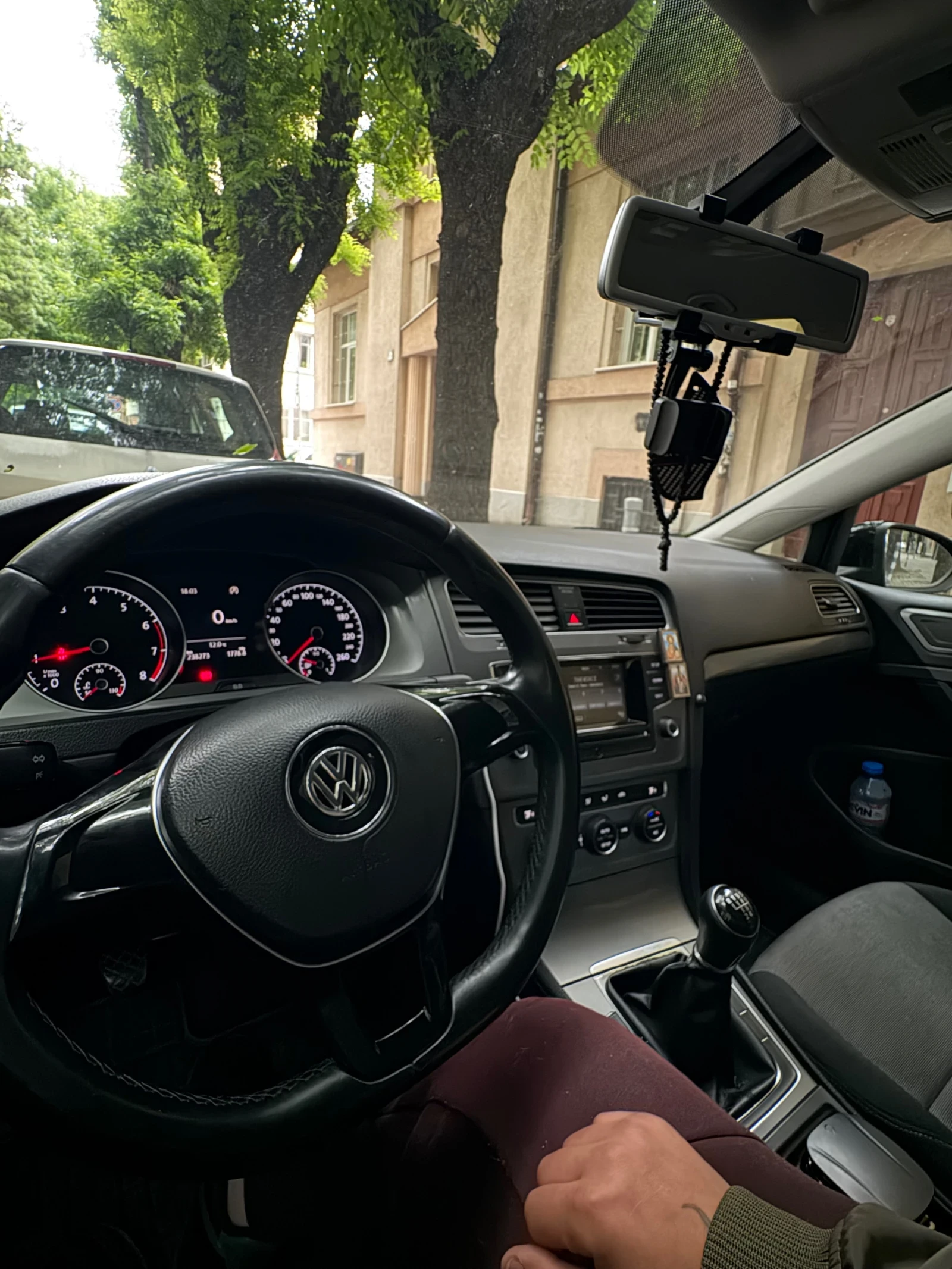 VW Golf BlueMotion, снимка 13 - Автомобили и джипове - 54584280