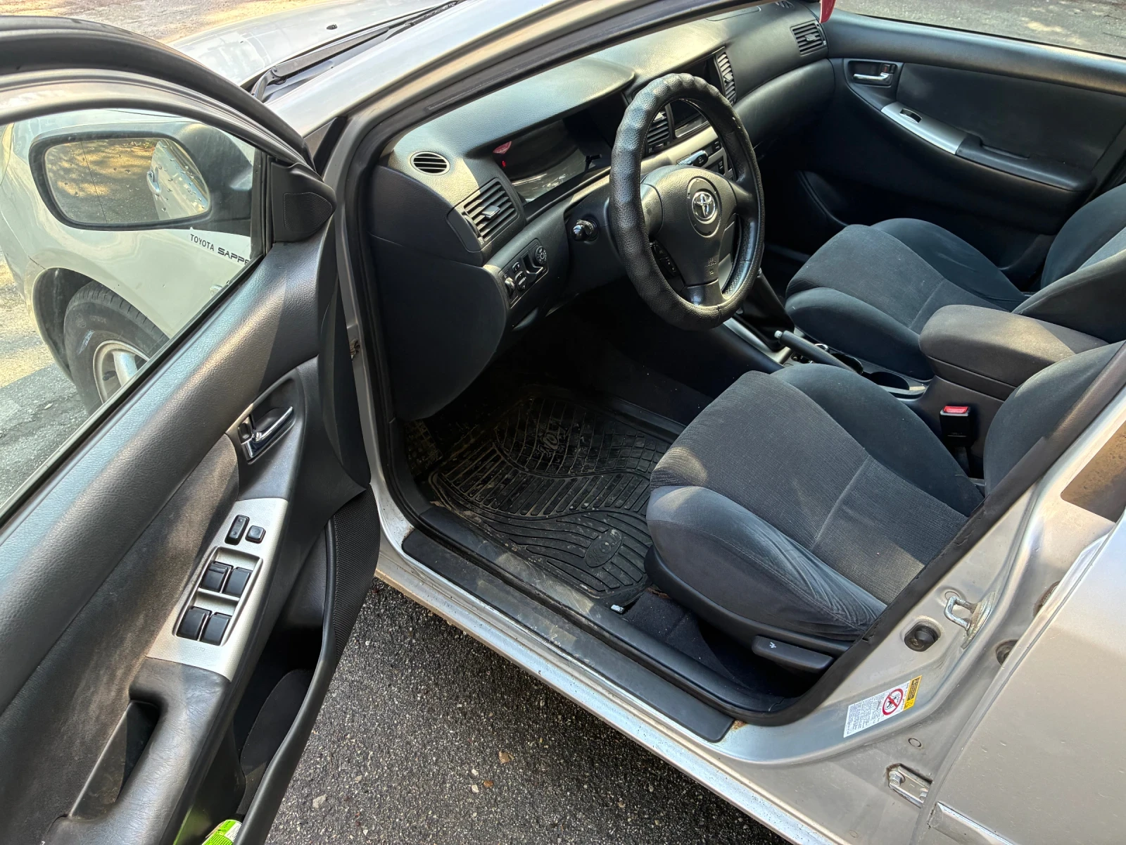 Toyota Corolla 1.4 97 кс., снимка 6 - Автомобили и джипове - 54657415