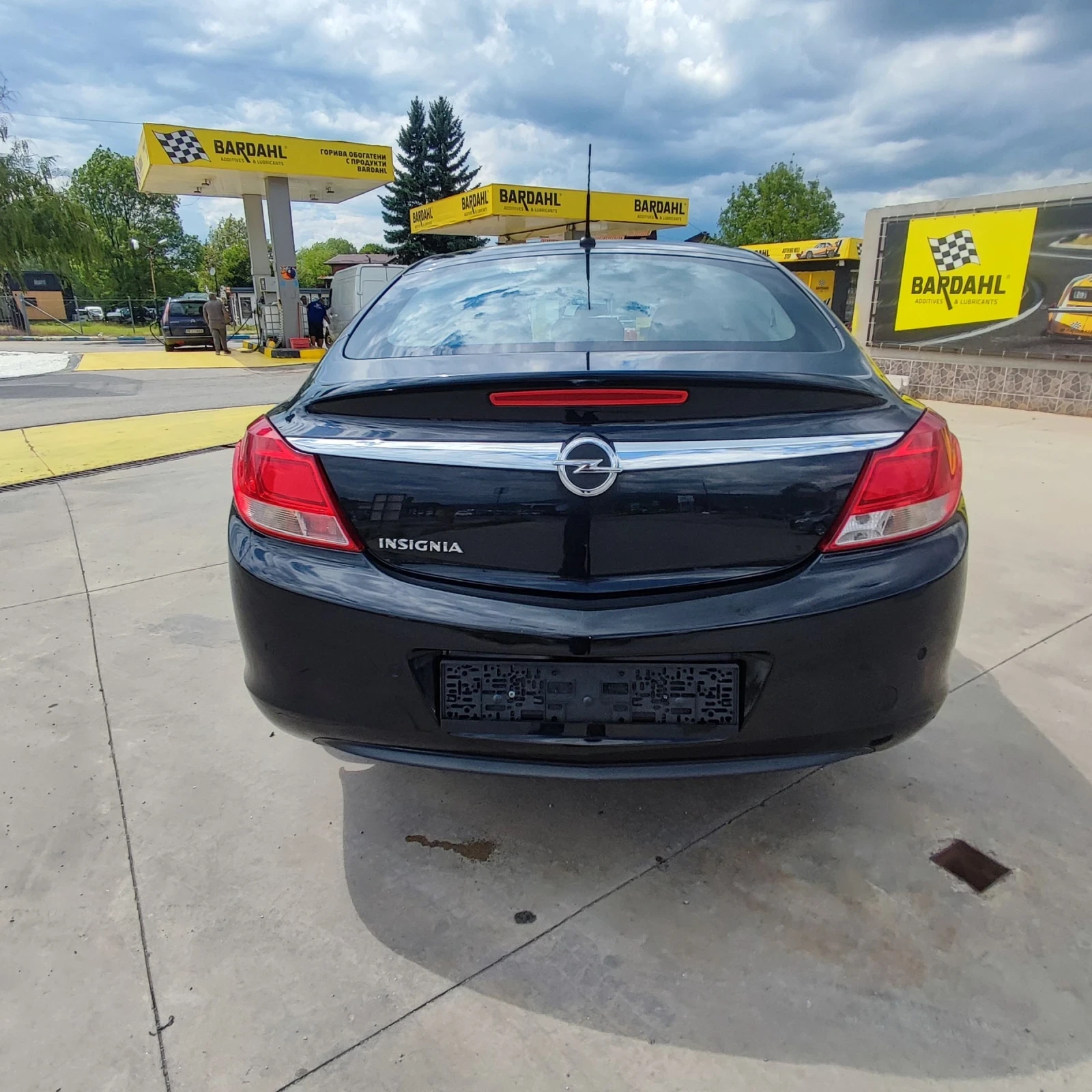 Opel Insignia 1.8i* KLIMATRONIK* 140кс* EVRO5* , снимка 6 - Автомобили и джипове - 54766475