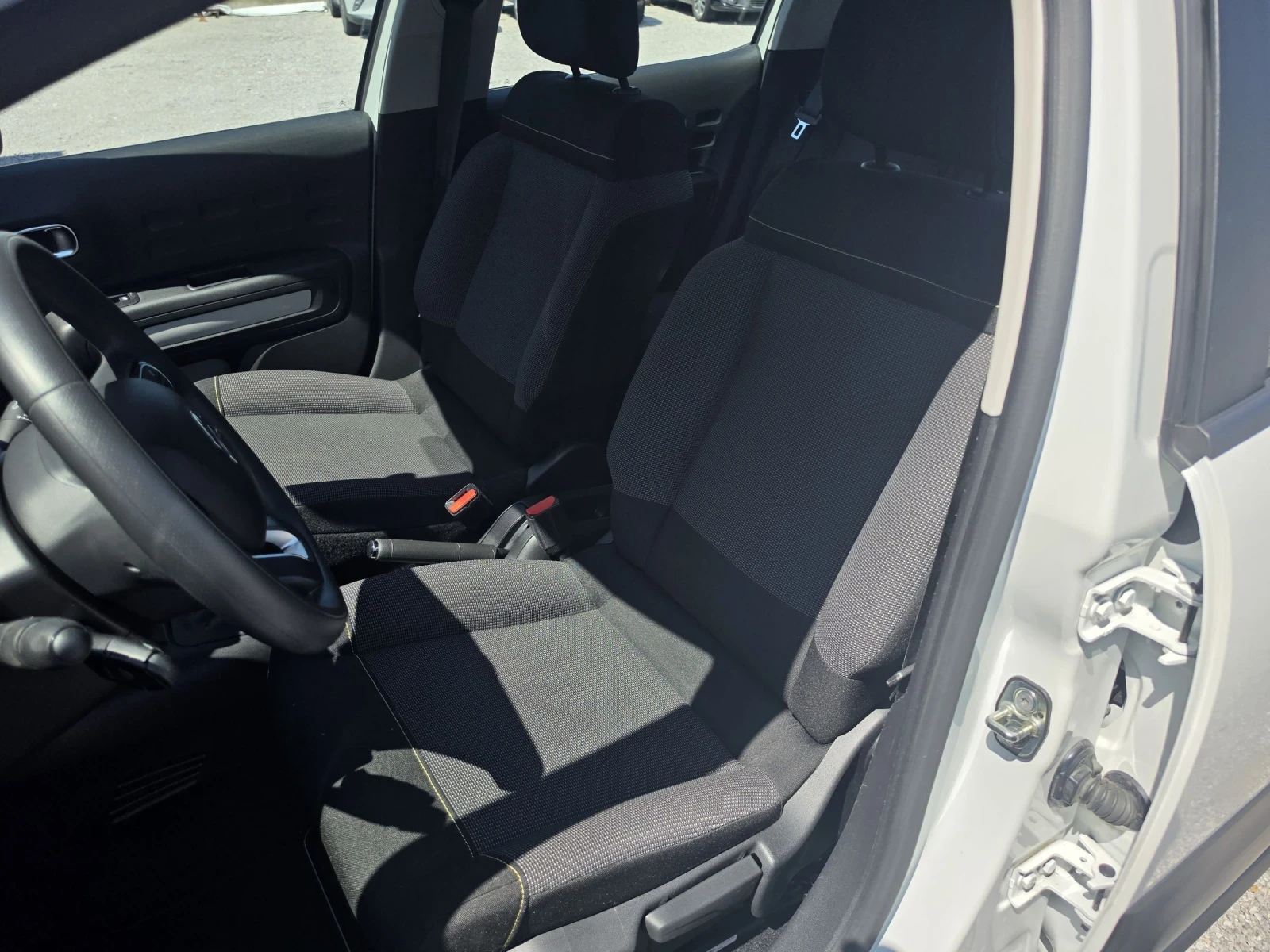 Citroen C3 1.5HDi  26000km, снимка 8 - Автомобили и джипове - 54842705
