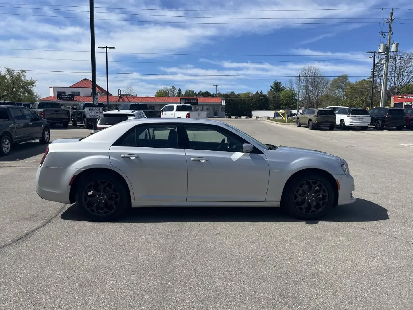 Chrysler 300c Touring-L All-Wheel Drive* * , снимка 7 - Автомобили и джипове - 55055528