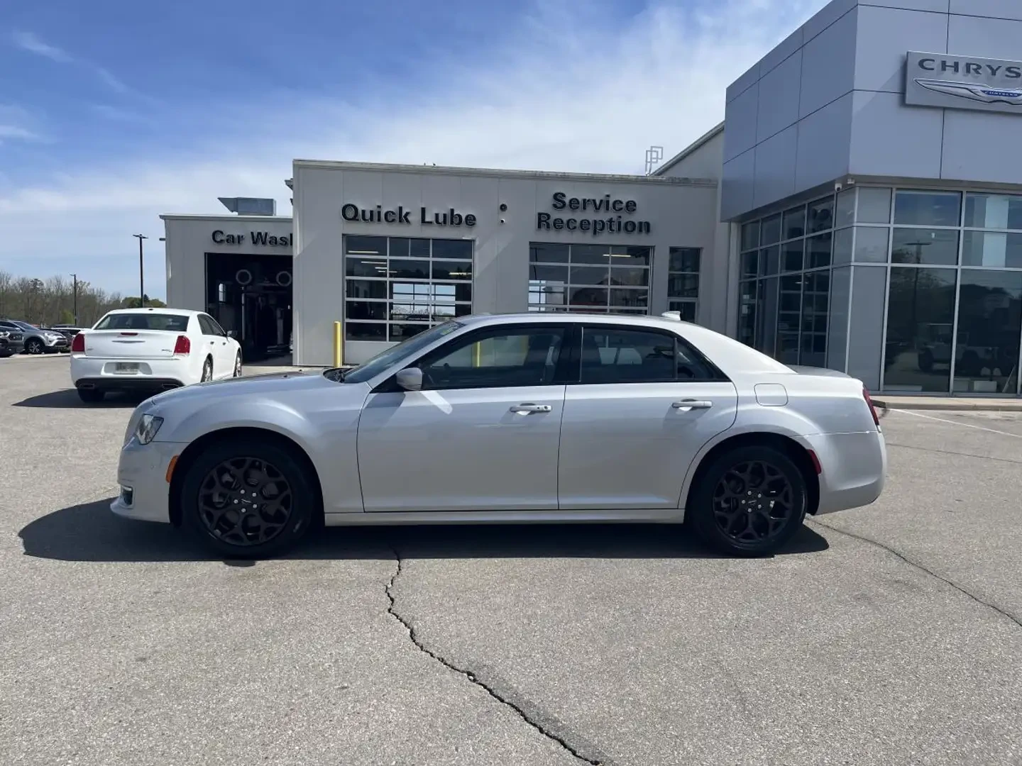Chrysler 300c Touring-L All-Wheel Drive* * , снимка 3 - Автомобили и джипове - 55055528