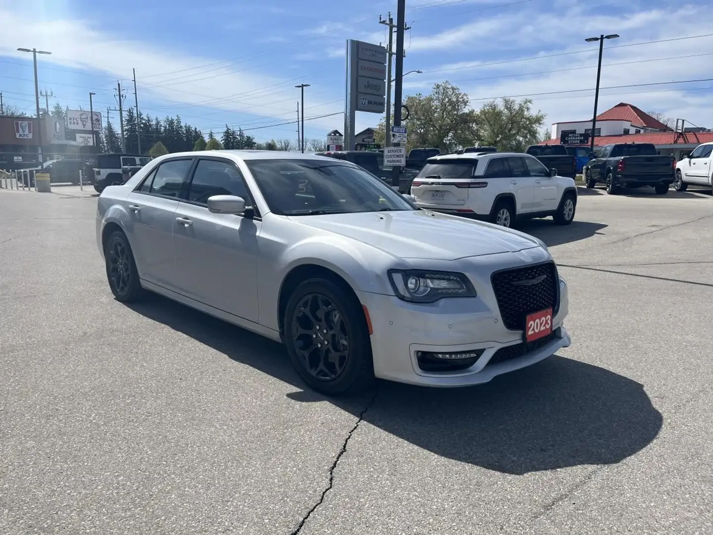Chrysler 300c Touring-L All-Wheel Drive* * , снимка 8 - Автомобили и джипове - 55055528