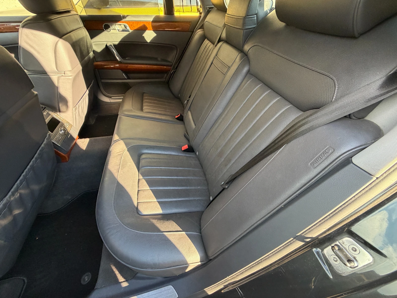 VW Phaeton, снимка 10 - Автомобили и джипове - 55457626