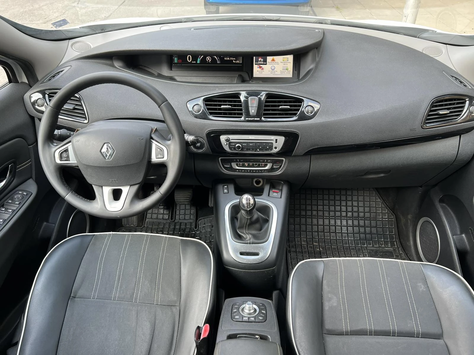 Renault Scenic МЕГАН, София, снимка 12 - Автомобили и джипове - 55656276