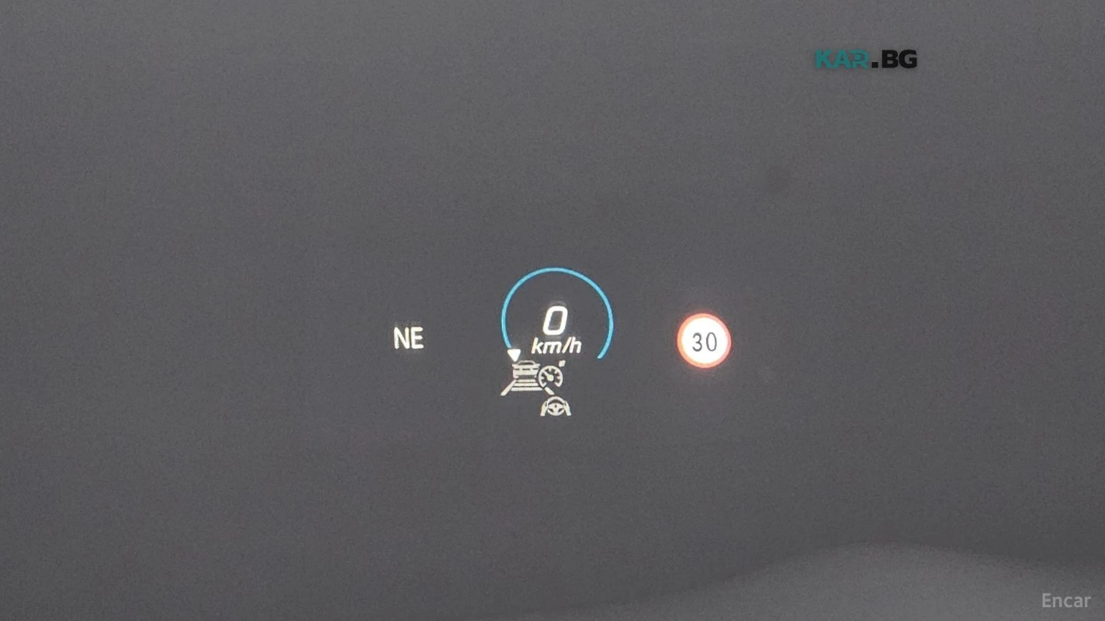 Mercedes-Benz E 220 4MATIC/AMG-LINE/DRIVE-ASSISTS/SUNROOF, снимка 11 - Автомобили и джипове - 55741813