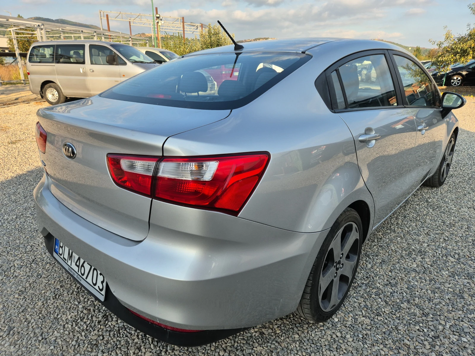 Kia Rio 1.2 84� ��� �������� ����� | Mobile.bg � ����������� 5