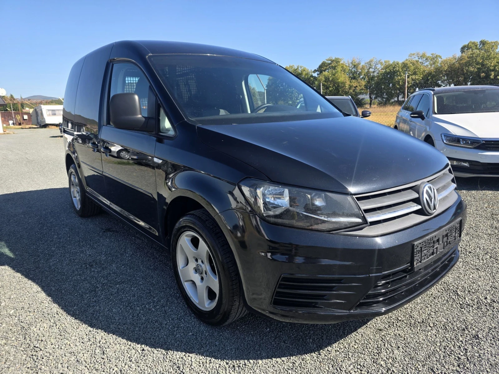 VW Caddy 2.0 дизел , снимка 3 - Автомобили и джипове - 56008233