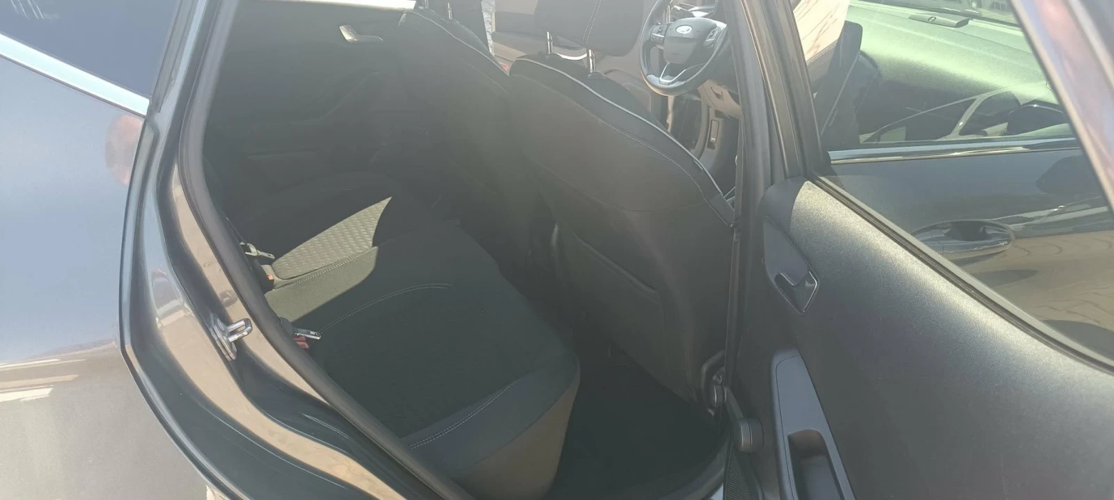 Ford Fiesta 1.0 EcoBoost, снимка 12 - Автомобили и джипове - 56180302