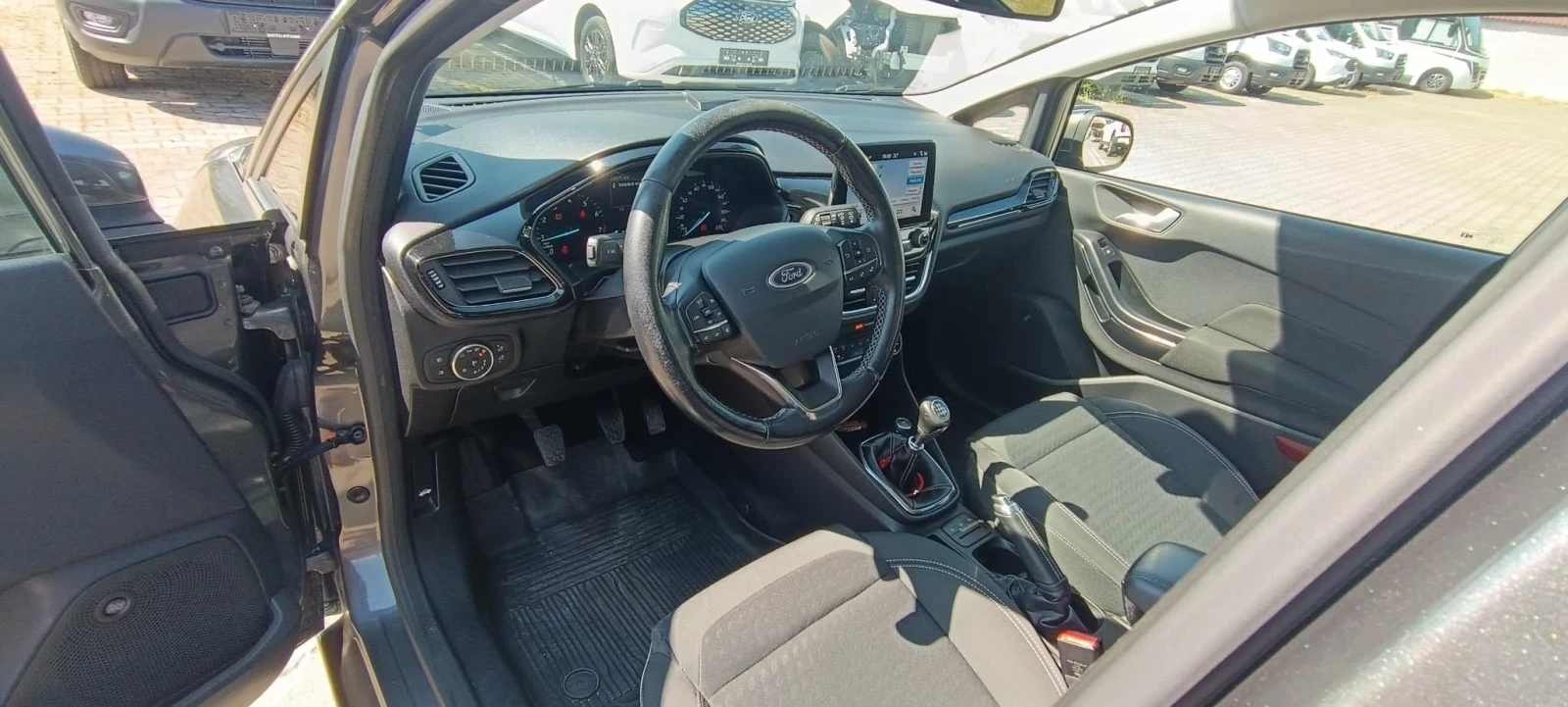 Ford Fiesta 1.0 EcoBoost, снимка 10 - Автомобили и джипове - 56180302
