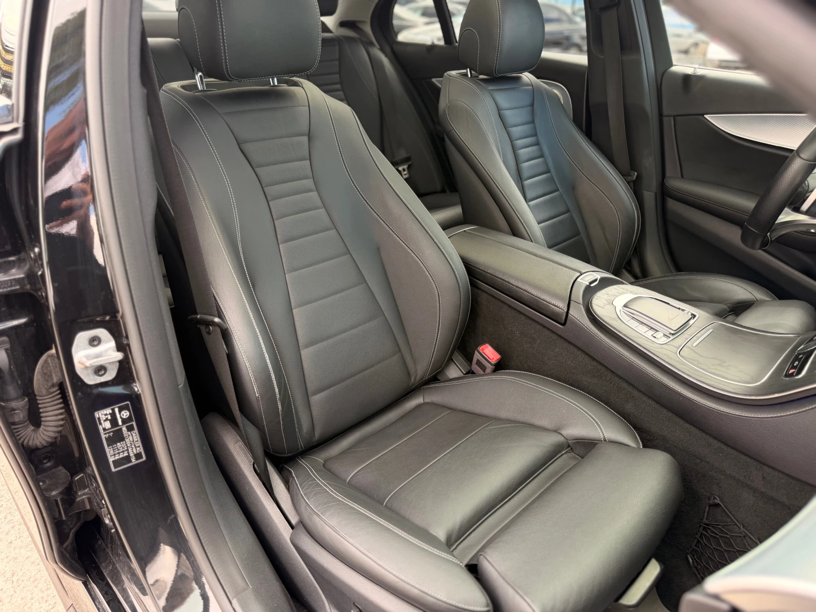 Mercedes-Benz E 220 d= 63 AMG= FACELIFT= PANORAMA= HUD= 360* CAMERA=  | Mobile.bg � ����������� 12
