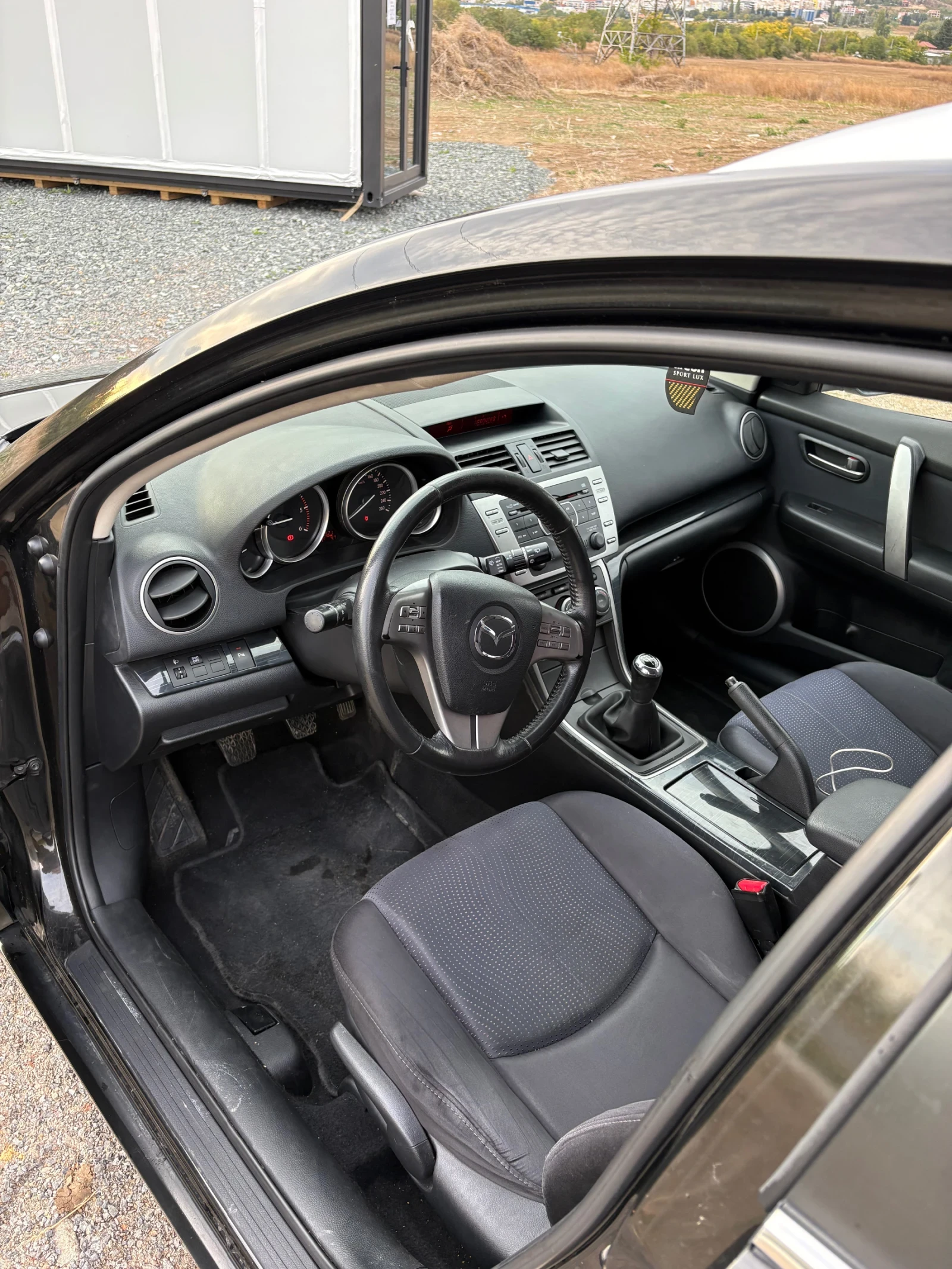 Mazda 6 2.0CD , снимка 7 - Автомобили и джипове - 56595477