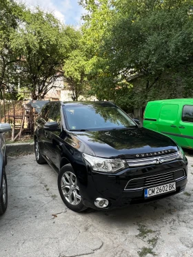 Обява за продажба на Mitsubishi Outlander 2.0 PHEV Plug-in Hybrid 4X4 FULL Pack ~18 500 лв. - изображение 2