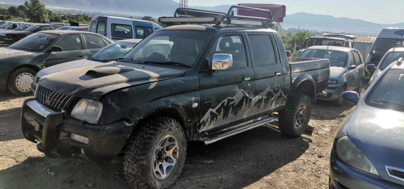 Mitsubishi L200 2.5, снимка 2 - Автомобили и джипове - 50803807