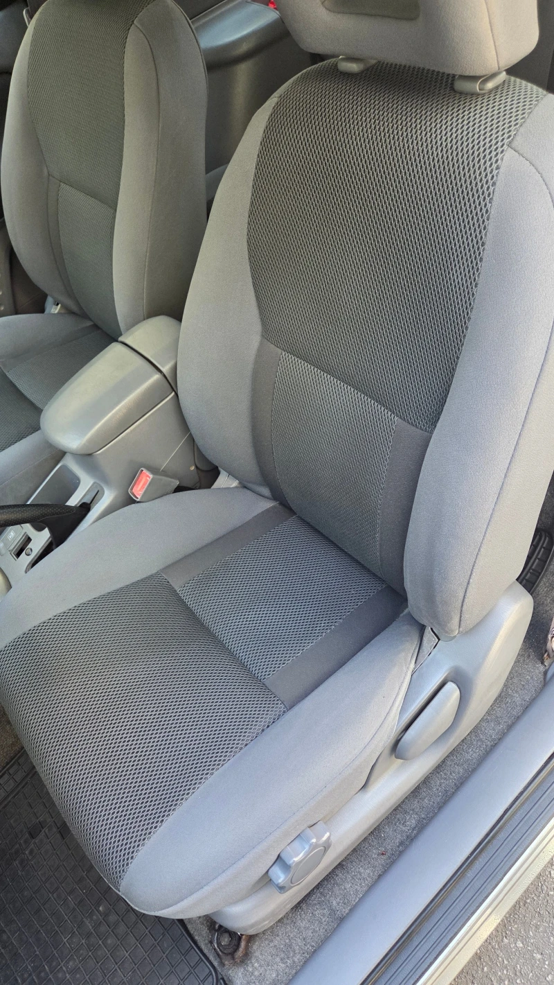 Toyota Rav4, снимка 10 - Автомобили и джипове - 52262688