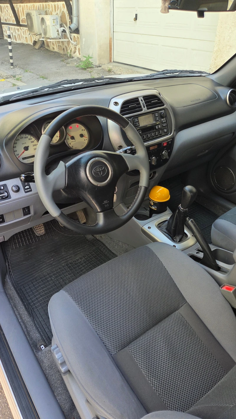 Toyota Rav4, снимка 7 - Автомобили и джипове - 52262688