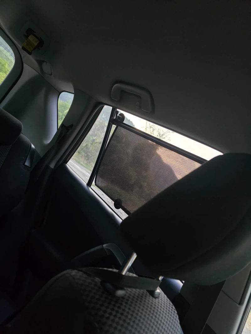 Toyota Rav4, снимка 10 - Автомобили и джипове - 52420706