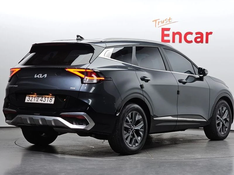 Kia Sportage Diesel 2.0 4WD| 181к.с., снимка 2 - Автомобили и джипове - 56170123