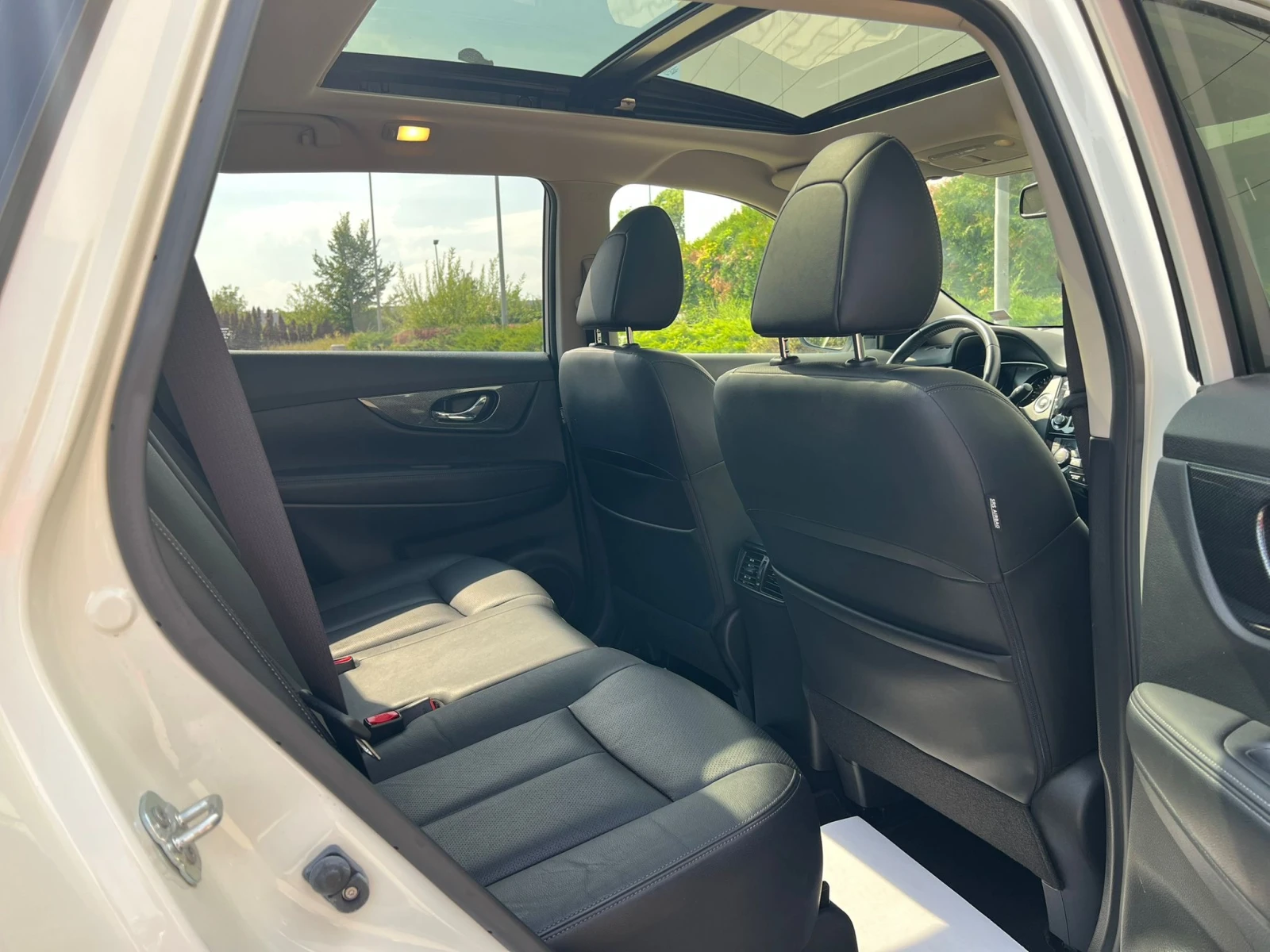 Nissan X-trail 1.6     365  | Mobile.bg   13