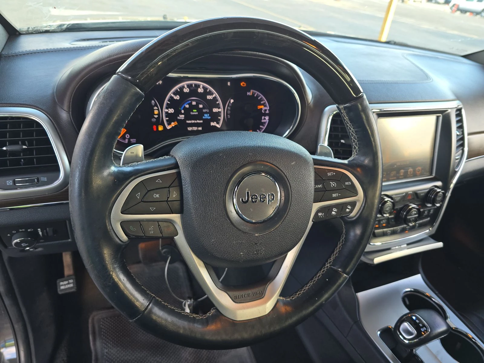 Jeep Grand cherokee Overland, снимка 9 - Автомобили и джипове - 53734058