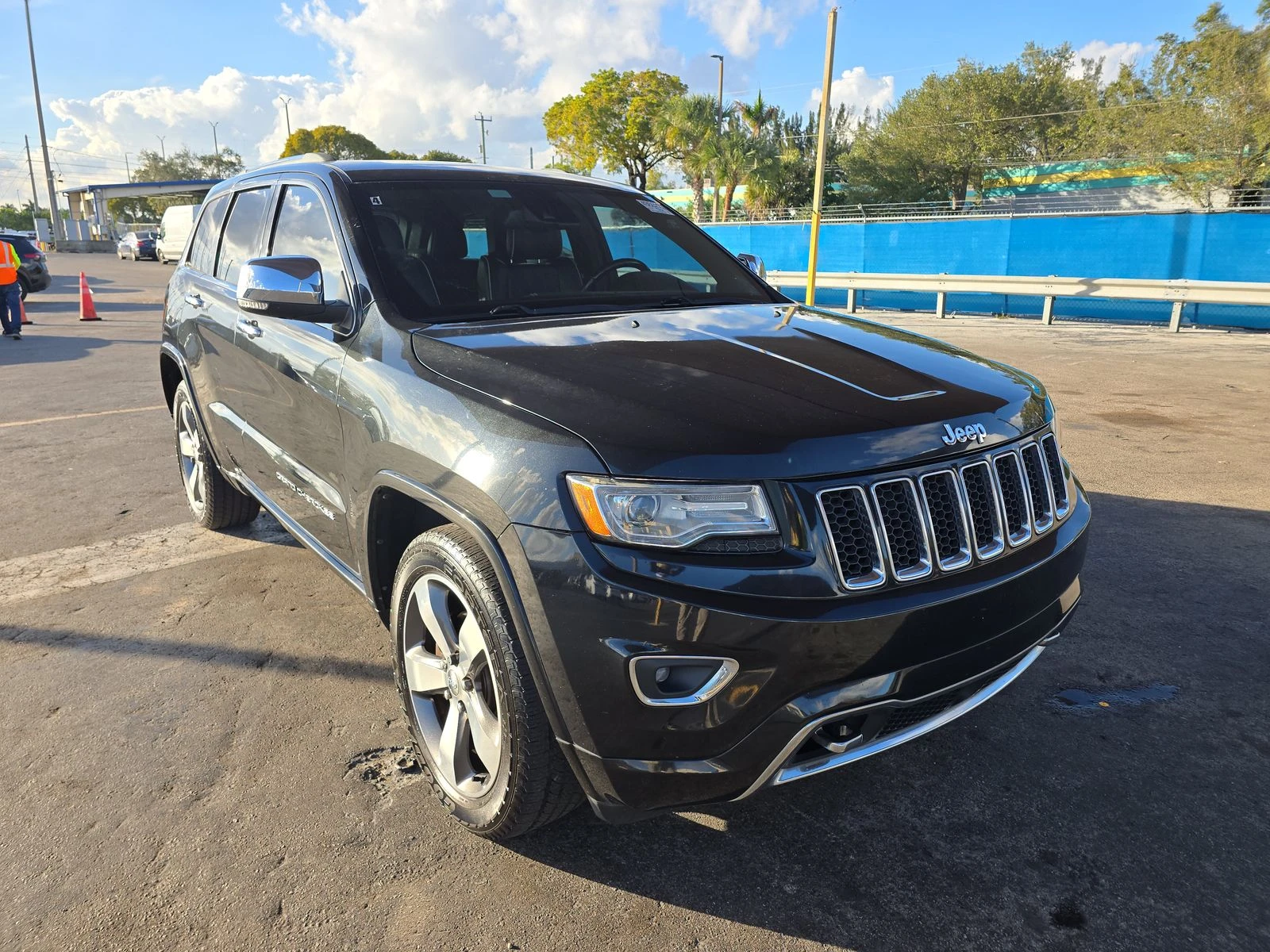 Jeep Grand cherokee Overland, снимка 3 - Автомобили и джипове - 53734058