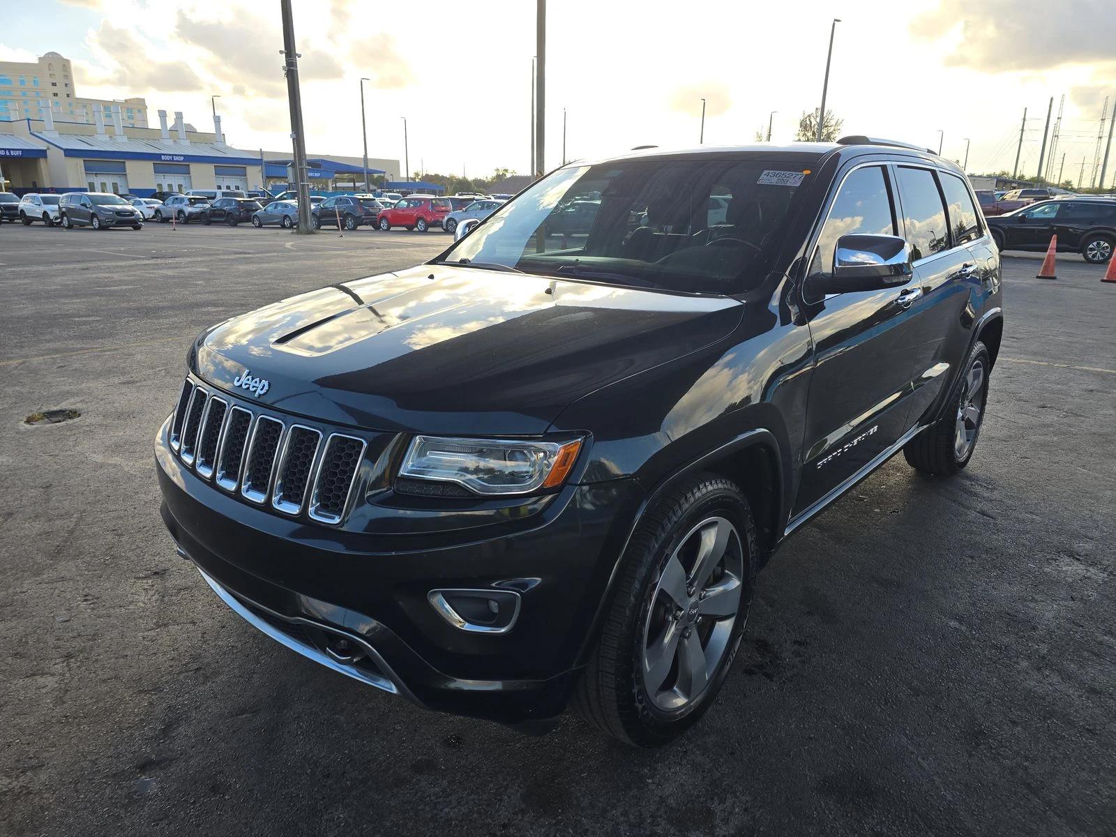 Jeep Grand cherokee Overland, снимка 2 - Автомобили и джипове - 53734058
