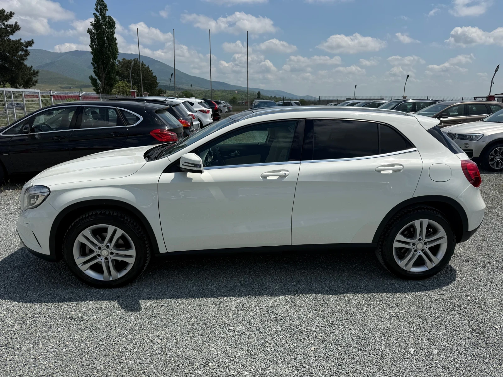 Mercedes-Benz GLA 220 (KATO НОВА)^(4-MATIC), снимка 9 - Автомобили и джипове - 54157145