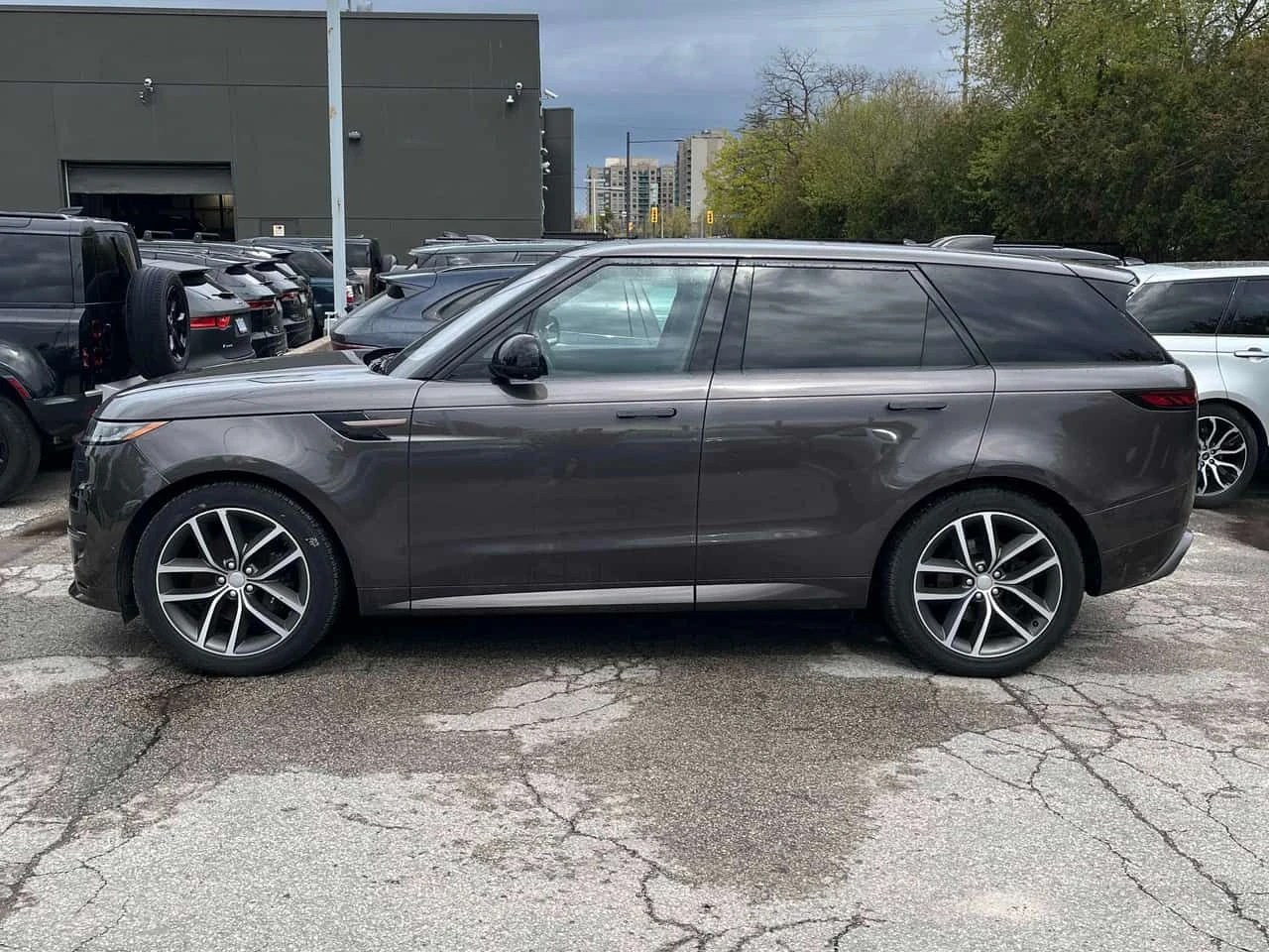 Land Rover Range Rover Sport | Dynamic SE | 360 | ПАНОРАМА | ОБДУХВАНЕ | , снимка 2 - Автомобили и джипове - 54452660