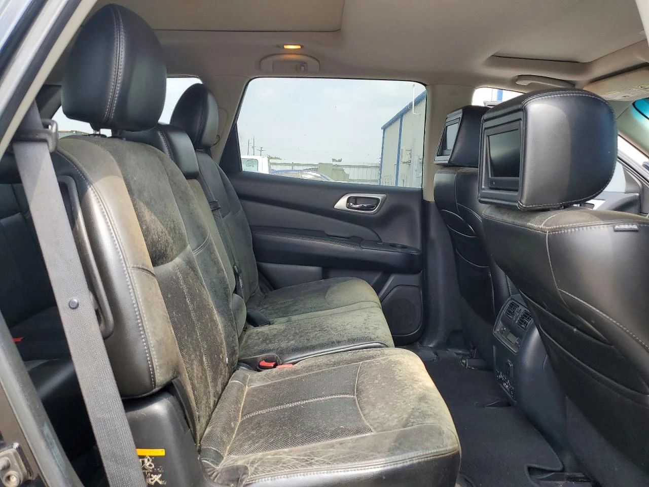 Nissan Pathfinder S, снимка 9 - Автомобили и джипове - 54639339