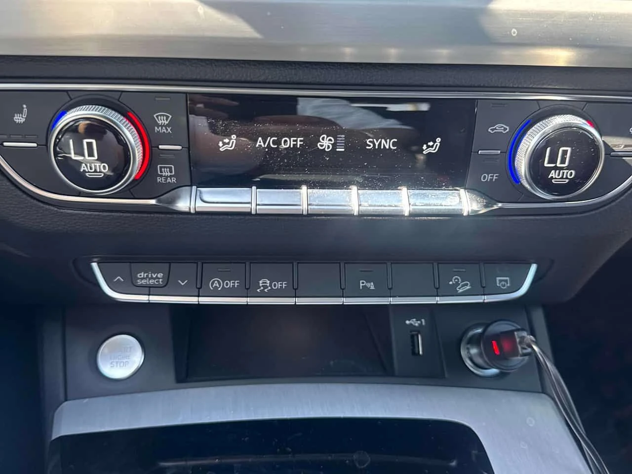 Audi Q5 | Technik | DISTRONIC | 360 | B&O | CARFAX | , снимка 11 - Автомобили и джипове - 54794574