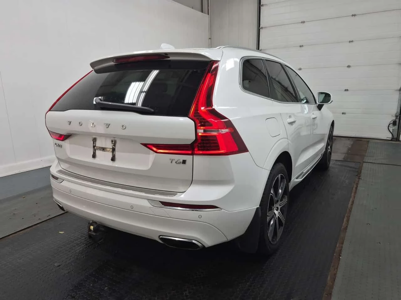 Volvo XC60 * INSCRIPTION * CARFAX * Без инциденти * , снимка 3 - Автомобили и джипове - 54915911