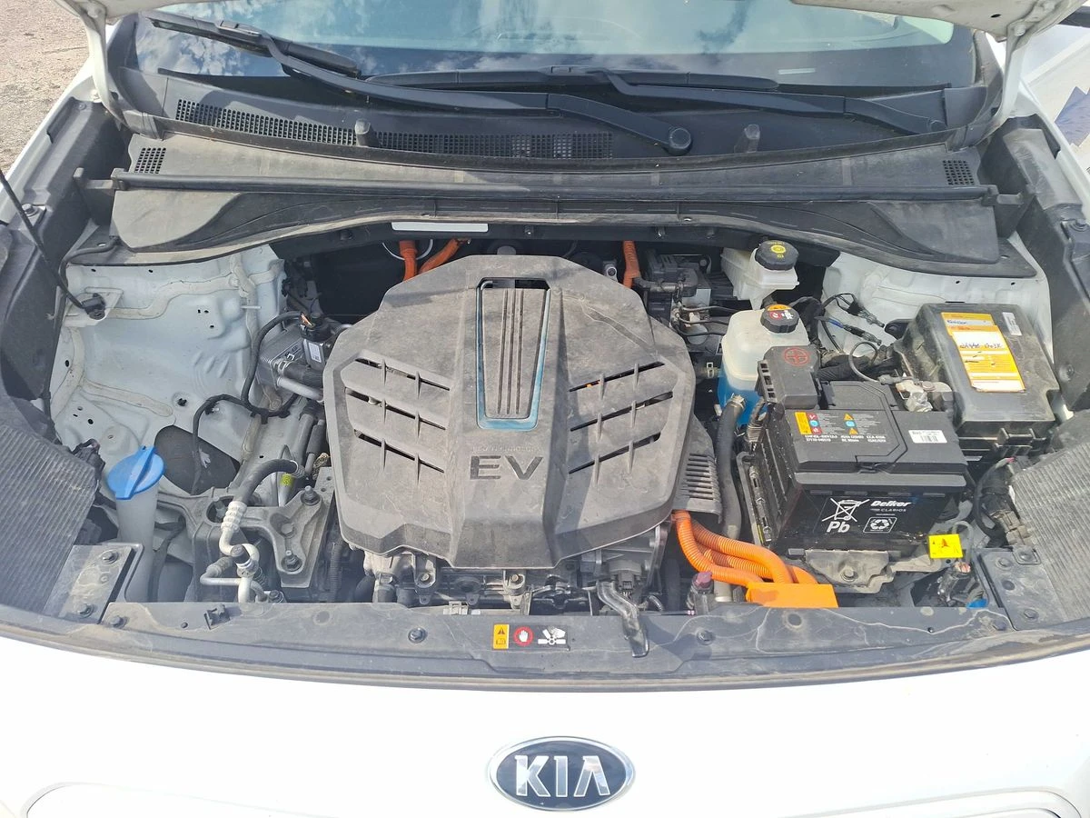 Kia Niro ОЧАКВАН ВНОС СМЯНА НА ЦВЯТ 1000евро, снимка 17 - Автомобили и джипове - 55055487