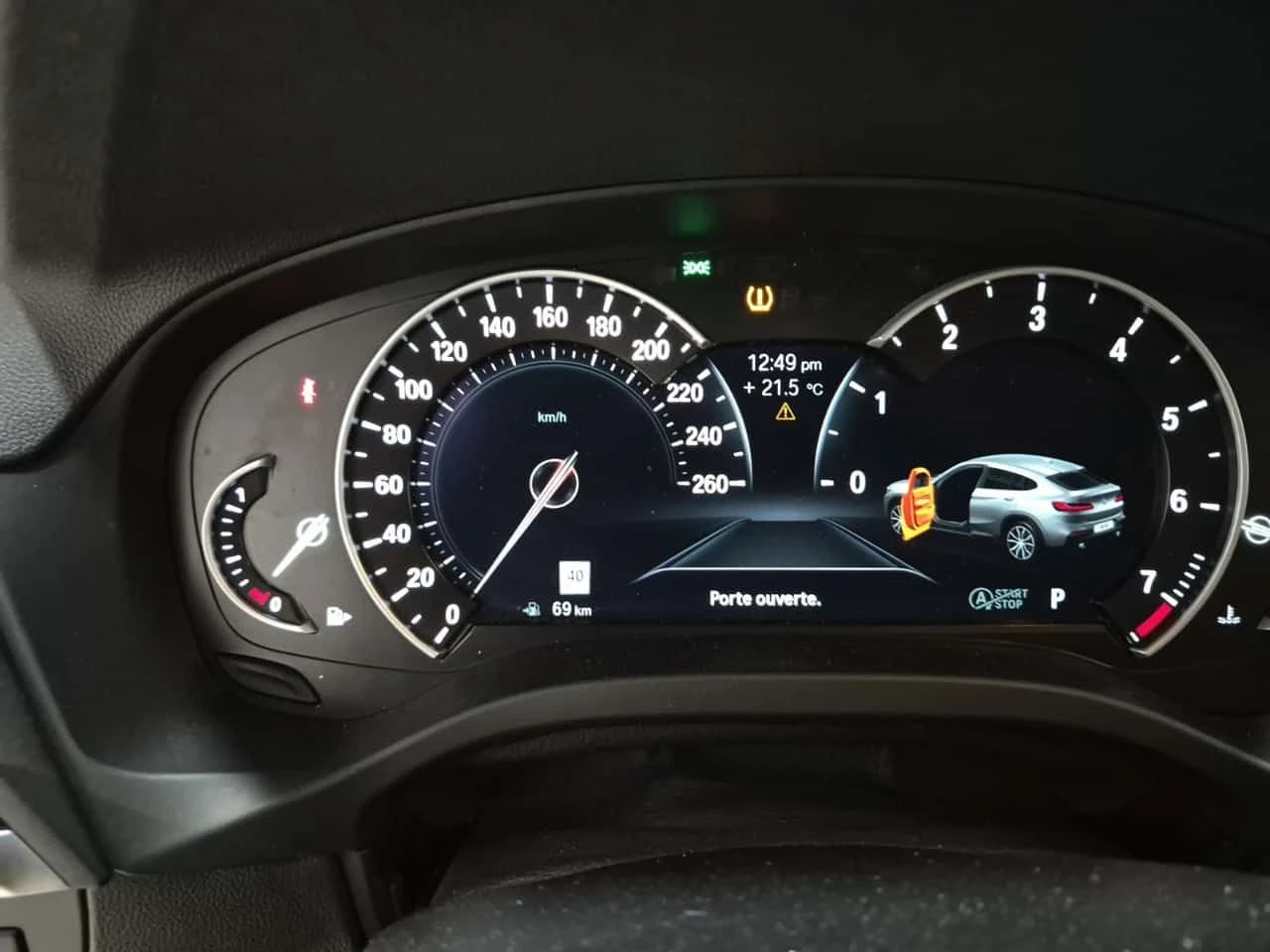 BMW X4  xDrive30i / HUD / HARMAN KARDON / 360 / RED INT , снимка 11 - Автомобили и джипове - 55464511