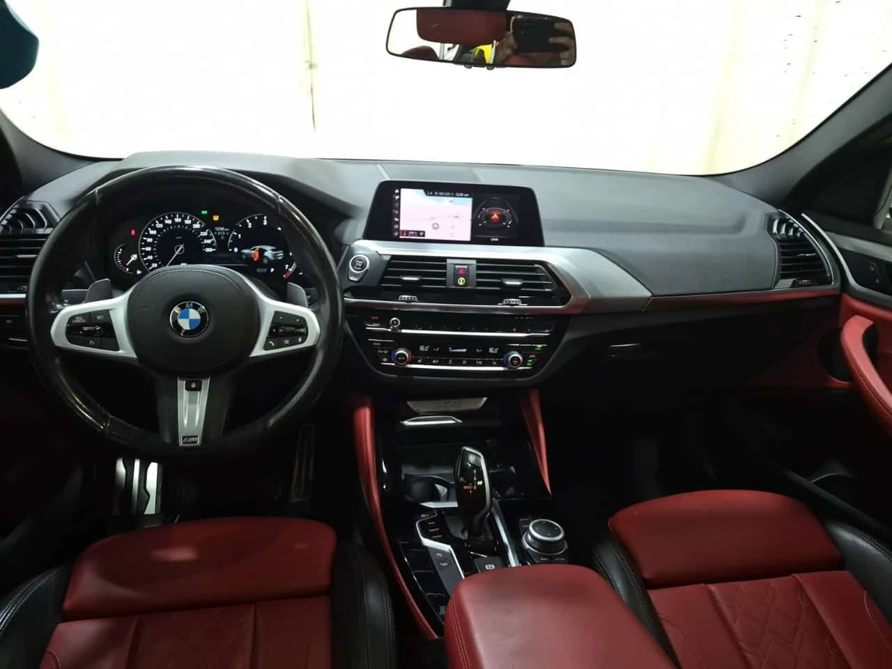 BMW X4  xDrive30i / HUD / HARMAN KARDON / 360 / RED INT , снимка 10 - Автомобили и джипове - 55464511