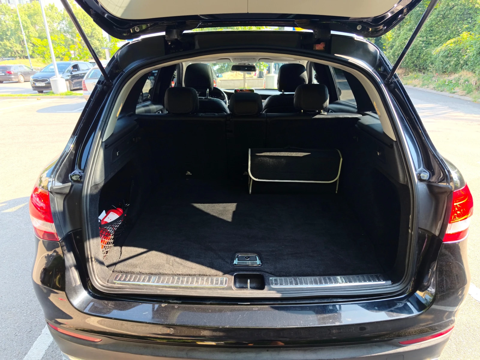 Mercedes-Benz GLC 300, снимка 10 - Автомобили и джипове - 55667079