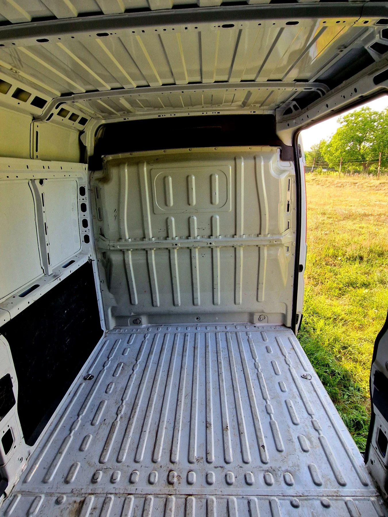 Peugeot Boxer 2.2 HDI 49000 км - изображение 3