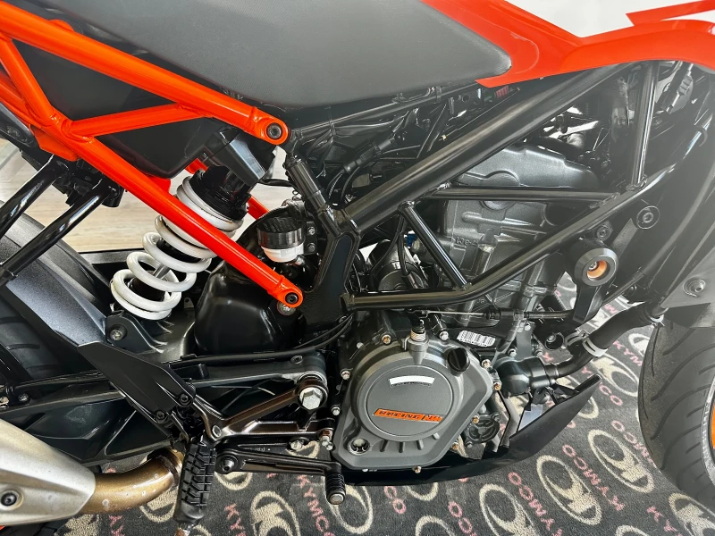 Ktm Duke 125i ABS/LED А1 2018г., снимка 10 - Мотоциклети и мототехника - 44878030