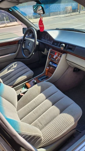 Mercedes-Benz 124 300 D Turbo Без Аналог !!, снимка 7